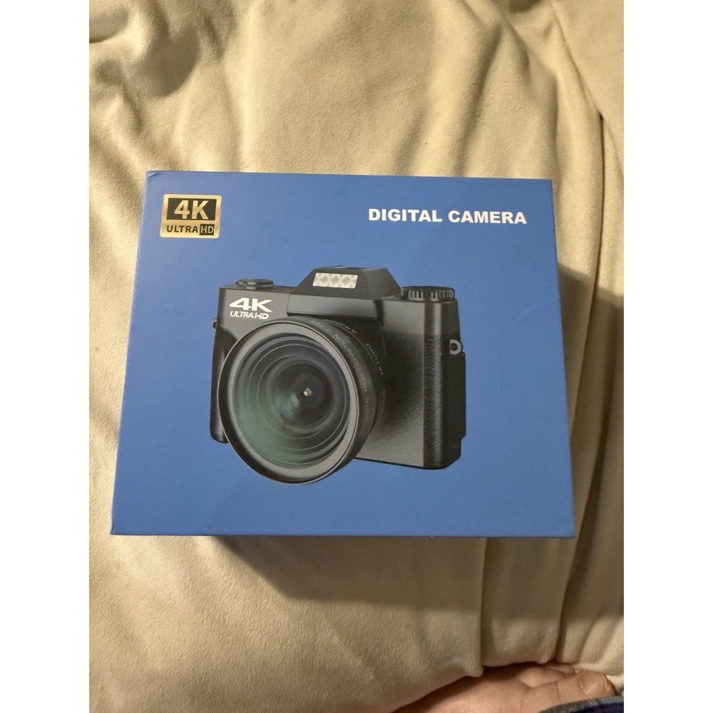 4K Ultra HD 56MP Vlogging Camera 3' Screen 16X Zoom 32GB Card 2 Batteries New